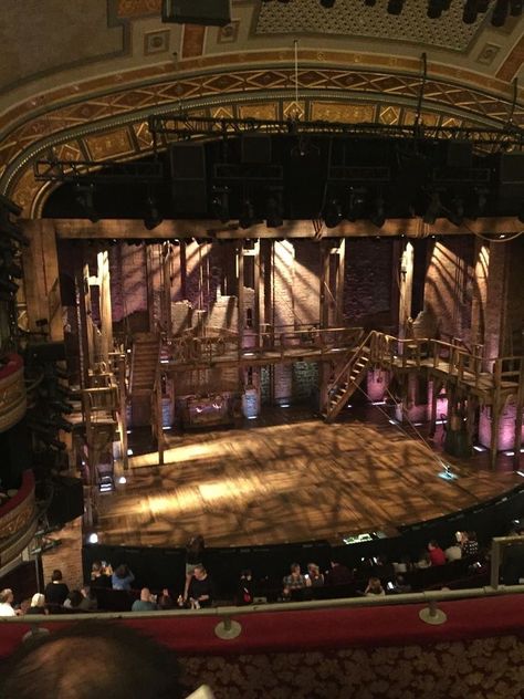 Ahhh!!! I want to be in the room where it happens!! Hamilton Set Design, Set Designer Aesthetic, Play Aesthetic Stage, Set Design Aesthetic, Plays Theatre, Hamilton Play, Hamilton Theatre, Musicals Aesthetic, Hamilton On Broadway