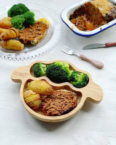 Baby Meatloaf - Rebecca Wilson Broccoli Aesthetic, Baby Meatloaf, Broccoli Drawing, Picky Toddler Meals, Baby Lunch, Beef Meatloaf, Easy Baby Food Recipes, New Potatoes, Healthy Toddler Meals