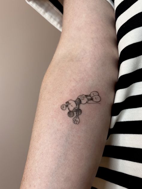 Mickey Mouse Tattoo For Men, Miky Mouse Tattoo, Small Mickey Mouse Tattoo, Hidden Mickey Tattoo, Disney Tattoos Mickey, Mickey Mouse Tattoo Ideas, Tiny Disney Tattoo, Mickey And Minnie Tattoos, Minnie Tattoo