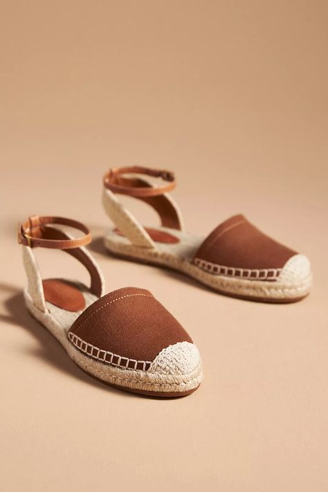 Flat Espadrilles Outfit, Espadrilles Outfit, Italy Wardrobe, Brown Flats, Shoes Brown, Flat Espadrilles, My Wardrobe, Scarlet, Loafer Flats