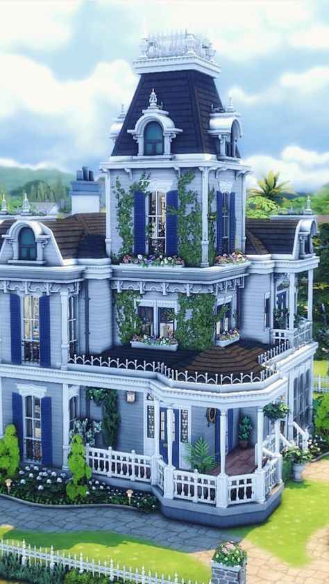 Back Of Victorian House, Sims 4 Victorian House Layout, Victorian House Layout Floor Plans, Sims 3 House Design, Sims 4 Mansion Exterior, Sims Glimmerbrook House, Sims 4 Builds Modern, Dream House Victorian, Sims4 Victorian House