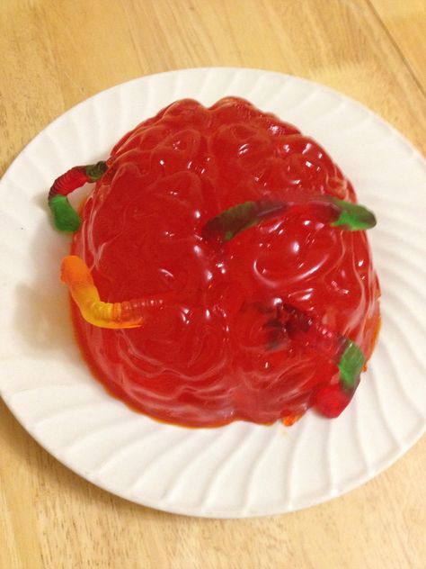 Jello Brain Brain Jello, Jello Brain, Zombie Party, Brain Surgery, Halloween Dinner, Halloween Treats, Thai Red Curry, Zombie, Halloween Party