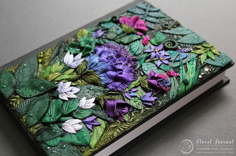 'Polymer clay' sounds like what cyborg golems are made from, but it’s actually the material Aniko Kolesnikova uses to make fantastic book covers. Polymer Journal, Polymer Clay Books, Diy Fimo, Fimo Polymer Clay, Fantasy Book Covers, Fairy Tale Books, Handmade Book, Polymer Clay Projects, Polymer Clay Creations