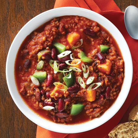 Curry Chili, Chili Vegan, Bowl Of Chili, Vegan Chili Recipe, Vegetarian Chili Recipe, Vegan Chili, Vegetarian Chili, Fall Soups, Coconut Curry