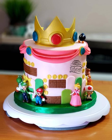 👸Princess peach theme cake for Princess Nathalie birthday  #supermariocake #princesspeachcake #dellyciousartcakes Peaches Mario Cake, Princess Peaches Cake, Peaches Birthday Cake, Super Mario And Peach Cake, Princess Peach Birthday Party Cake, Princess Peach Birthday Cake Ideas, Mario And Princess Peach Cake, Mario Birthday Party Girl, Princess Peach Cookies