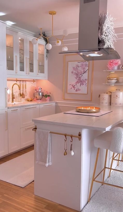 Barbie Kitchen Aesthetic, Barbie Dream House Aesthetic, Barbie Apartment, Princess Kitchen, Dream House Aesthetic, Glam Kitchen, Mini Houses, Kitchen Aesthetic, Barbie Kitchen