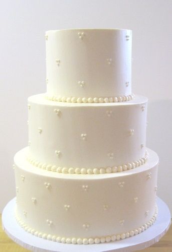 Wedding Cakes 2 Tier, Cakes 2 Tier, Wedding Cake Simple Elegant, Engagement Party Cake, Dot Cakes, Wedding Cake Pearls, Pearl Cake, Wedding Sweets, Wedding Treats