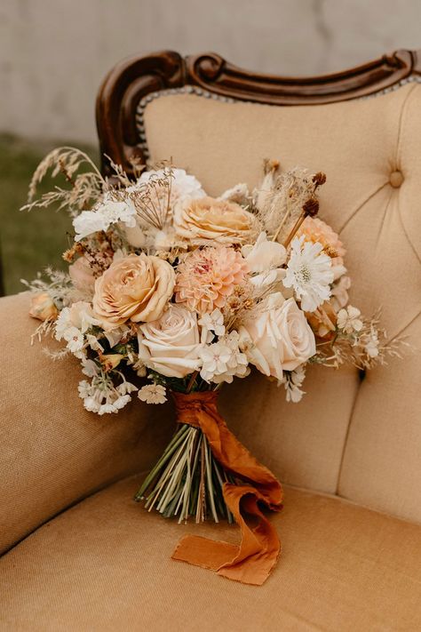 Neutral wedding bouquet tied with orange ribbon for boho style outdoor safari wedding with nature theme Nature Theme Wedding, Neutral Wedding Bouquet, Wedding Bouquet Ideas, Nature Themed Wedding, Yellow Wedding Dress, Safari Wedding, Wedding Bouquet Preservation, Future Days, Summer Wedding Bouquets