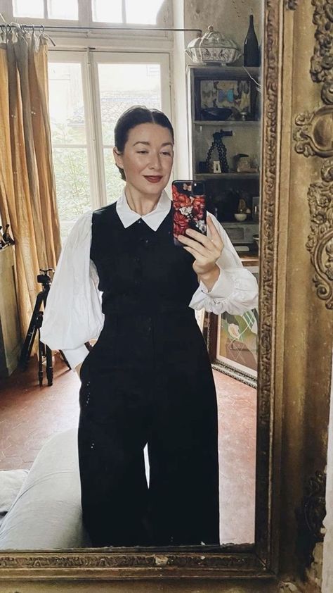 Queer Fashion Women, Jamie Beck, Librarian Style, Academia Outfits, My Iphone, Alternative Outfits, Goth Outfits, Office Fashion, Looks Vintage