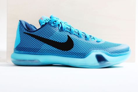 Bleu Lagoon Nike Kobe 10 X Basketball Shoes Kobe, Sick Shoes, Kobe Bryant Shoes, 10k Run, Nike Heels, Kobe 10, Nike Runners, Adidas Shoes Outlet, Mode Shoes