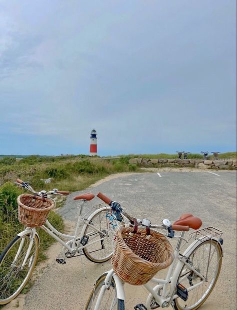 Maine Aesthetic, East Coast Aesthetic, New England Aesthetic, Nantucket Summer, Ogunquit Maine, England Aesthetic, Hamptons Summer, Happy Weekend Quotes, Weekend Quotes