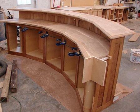 Curved Bar Design, Home Bar Plans, Corner Bar, Modern Home Bar, Bar Plans, Basement Bar Designs, Diy Home Bar, Home Bar Designs, Fa Fal