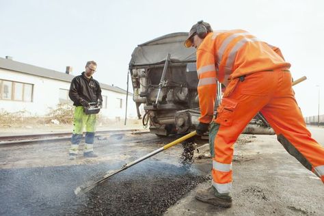 Taking care of your commercial parking lot can help prevent a lot of future asphalt pavement problems. Here are some useful asphalt maintenance tips to extend your parking lot’s lifespan Road Workers, Asphalt Repair, Asphalt Pavement, Dangerous Driving, Credit Card Design, Noise Pollution, Road Construction, Resource Library, Cleaning Schedule