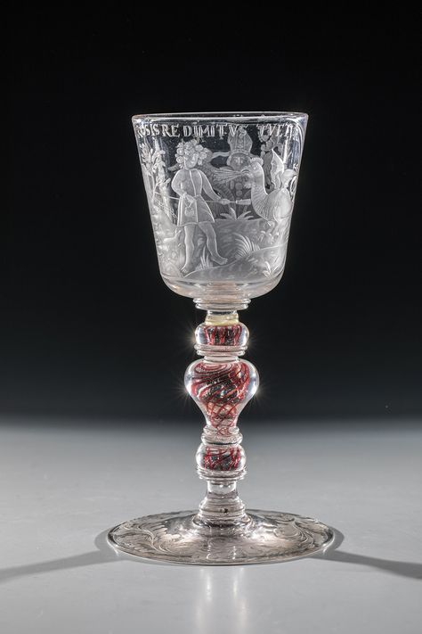 Goblet with gold ruby threads Bohemia, around 1700 Grayish glass. On disc foot with demolition pa Antique Glassware, Gorgeous Glass, Antique Glass, Glass Art, Ruby, Frozen, Old Things, Auction, Glass