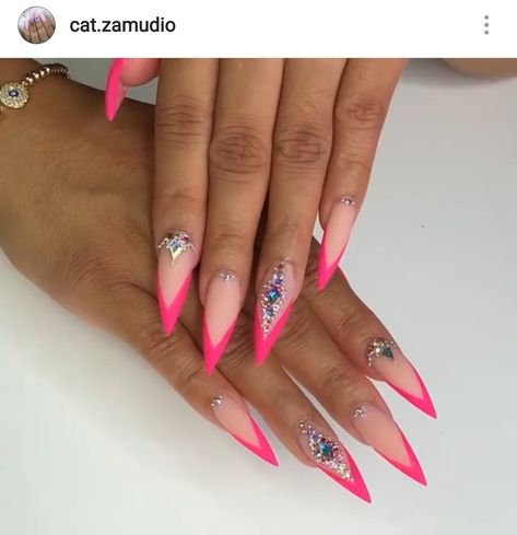 Pink French Stiletto Nails, Stiletto Spring Nails, Steletoes Nails, Stiletto Bling Nails, Pink Stiletto Nails Designs, Stiletto Nails Designs Classy, Stiletto French Nails, Acrylic Nails Ideas Almond, Nails Ideas Stiletto