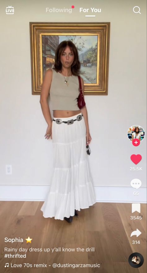 Long Skirt With Belt Outfit, Long White Skirt Summer Outfit, Belt With Skirt Outfit, White Skirt With Belt, Midi White Skirt, Beige Silk Skirt Outfit Summer, Maxi Skirt With Belt, Belt Skirt Outfits, White Maxi Summer Skirt