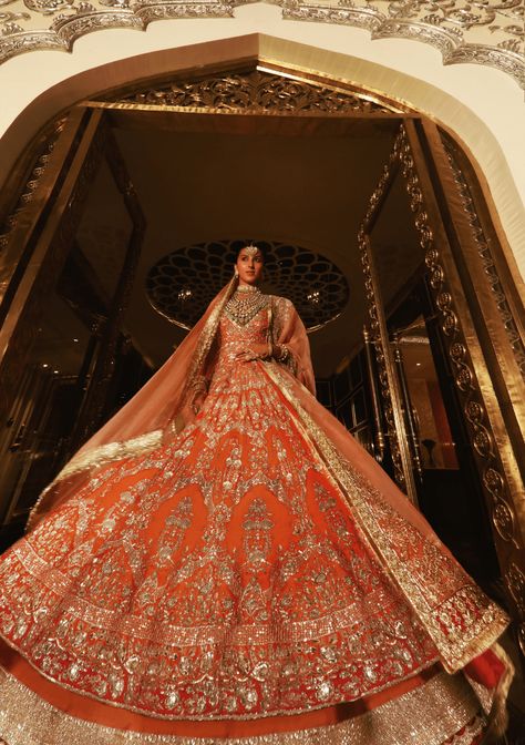 A flairy tale Kalidar embroidered in light gold Balda, zardosi, metal sequins, bugle beads, and Swarovski exudes a sense of modern heirloom while exhibiting our mastery of balancing glamor and #Nooraniyat grace. | Manish Malhotra Manish Malhotra Lehenga Bridal, Manish Malhotra Bridal Lehenga, Manish Malhotra Bridal, Manish Malhotra Lehenga, Red Wedding Lehenga, Grey Lehenga, Bridal Lehenga Designs, Wedding Lehenga Designs, Indian Bride Outfits