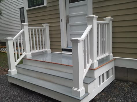 Side door steps Small Side Deck Ideas, Side Entry Steps, Side Door Steps Ideas, Stoops And Steps, Back Door Landing And Steps, Simple Front Steps, Entry Steps Outdoor, Side Door Steps, Backdoor Steps To Patio