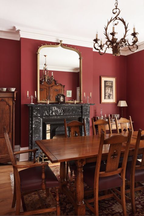 Henley Townhouse | hám Interiors Townhouse Interior Design, Ham Interiors, Red Wall Paint, Dining Room Victorian, Red Dining Room, Townhouse Interior, Traditional Dining Rooms, Dining Room Paint, Henley On Thames