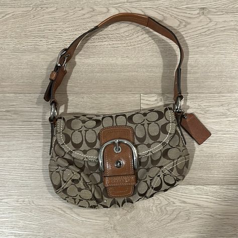 Never Been Used New Without Tags Cute Purses Handbags, Coach Vintage Handbags, Vintage Fendi Bag, Vintage Coach Bags, Girly Bags, Bags Vintage, Coach Logo, Vintage Shoulder Bag, Luxury Purses