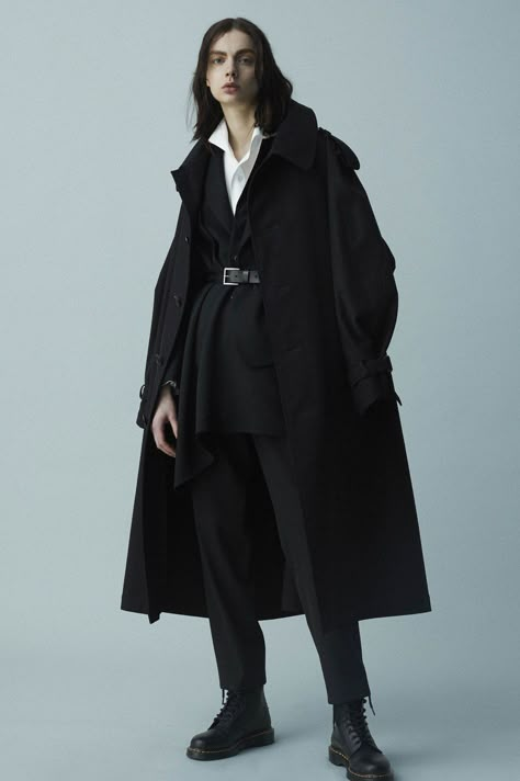 3 People Costumes, Costumes For Teens, Clothes Reference, Androgynous Fashion, Black Women Fashion, Mode Inspo, Yohji Yamamoto, Mode Vintage, Mode Inspiration