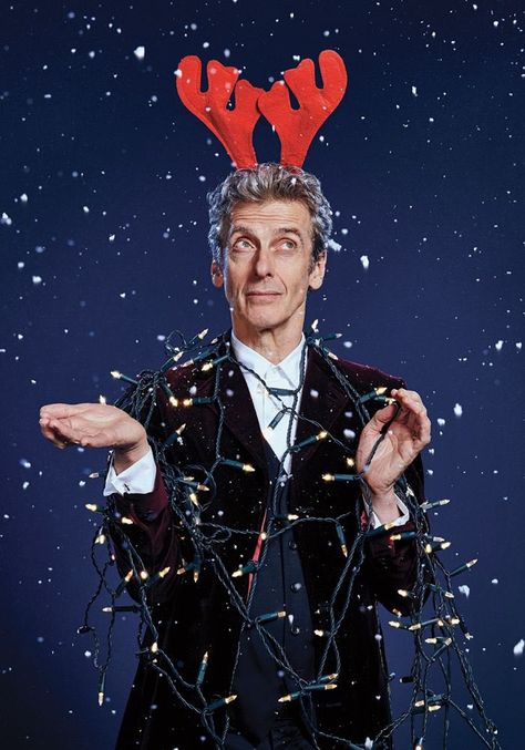 rowena ❄️ 6 on Twitter: "it’s christmas month which means it’s time to put peter capaldi’s christmas photoshoot on your tl again 😁… " Doctor Who 12, Doctor Who Christmas, All Doctor Who, 13th Doctor, Tv Doctors, Twelfth Doctor, Doctor Who Art, 12th Doctor, Peter Capaldi