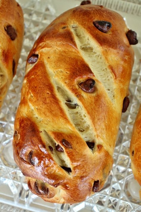 Vienna Bread, Bread With Chocolate, French Cooking, European Food, Cooking Recipe, Authentic Recipes, Pastry Recipes, French Food, Easy Cooking