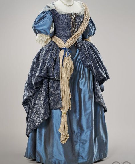 17th Century Fashion Women, 17th Century Gown, Baroque Gown, 1660s Fashion, 1600s Fashion, 17th Century Dress, 17th Century Clothing, 16th Century Fashion, Baroque Dress