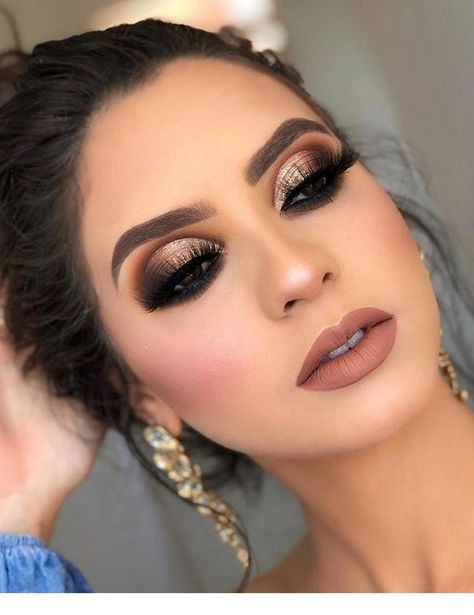 Impressive Makeup, Makeup Suggestions, Makeup Cantik, Make Up Gold, Prom Eye Makeup, Holiday Makeup Looks, Rose Gold Makeup, Prom Makeup Looks, Makeup Advice