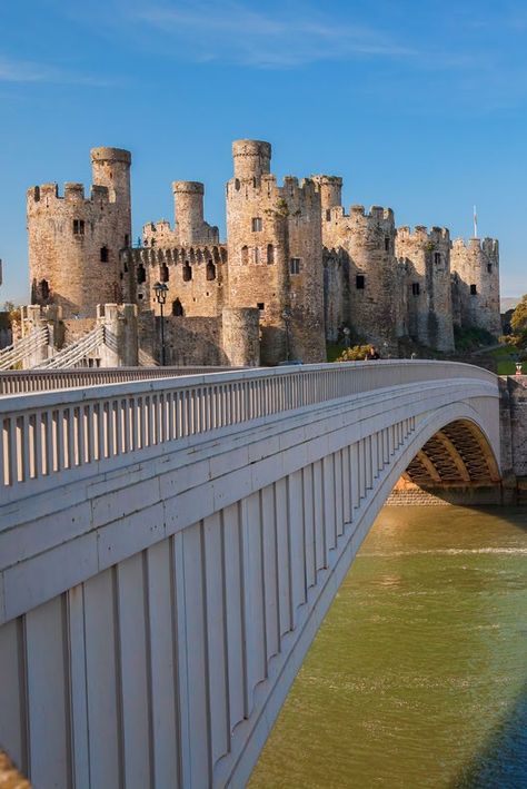 Conwy Wales, Conwy Castle, Backpacking Destinations, Asia City, Petronas Towers, Wales Travel, Visit Wales, Alpine Village, Usa Cities