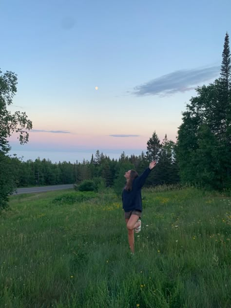 summer sunset in the midwest ski resort field Summer In The Woods, Summer Midwest Aesthetic, Summer In The Midwest, Summer Aesthetic Midwest, Midwestern Summer Aesthetic, Minnesota Summer Aesthetic, Simple Summer Aesthetic, Romanticize Summer, Tom Lake