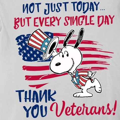 Snoopy Holidays, Snoopy Videos, Veterans Day Images, Veterans Day Quotes, 4th Of July Images, Woodstock Peanuts, Funny Day Quotes, Patriotic Pictures, Thank You Veteran