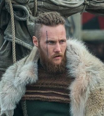 Alex Ludwig, Vikings Ubbe, Viking Makeup, Ragnar Vikings, Clive Standen, Sons Of Ragnar, King Ragnar, Vikings Season, Frida Gustavsson