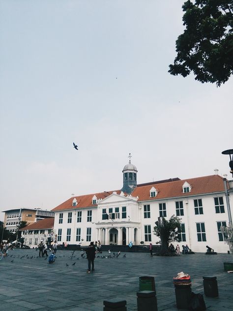 Kota Tua, Study Tour, Building Aesthetic, Cirebon, City Aesthetic, Vintage Aesthetic, Aesthetic Photo, Jakarta, Trip Planning