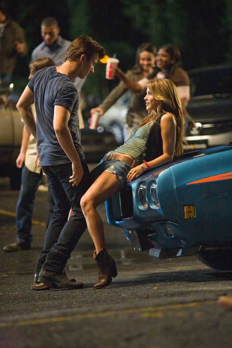 Julianne Hough and Kenny Wormald Julianne Hough Footloose, Footloose Movie, Footloose 2011, Kenny Wormald, Derek And Julianne Hough, Mode Country, Men Quotes Funny, Dance Movies, Steampunk Women