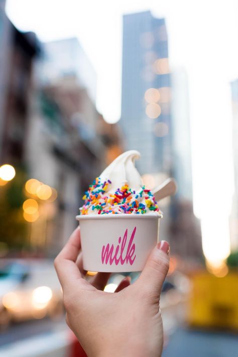 NYC || The Best Things I’ve Eaten in 2017 -MOMOFUKU MILK BAR SOFT SERVE SUNDAE Momofuku Milk Bar, Trip To Nyc, Nyc Bars, Milk Ice Cream, Soft Serve Ice Cream, Milk Bar, Love Eat, Soft Serve, Frozen Yogurt