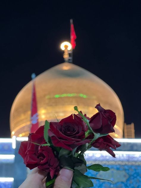 Roza Bibi Zainab S.a, Karbala Images, Karbala Photos, Bibi Zainab, Ya Hussain, Beautiful Arabic Words, Pretty Lyrics, Christmas Bulbs, Christmas Ornaments