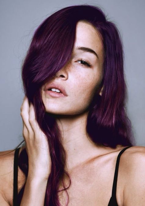 Dark purple hair. Love this! Great for hair like mine: already dark, long  straight, and also all one length with no fringe of any sort. Also looks great on a pale complexion, which also is important to take into account when one has extremely pale yet porcelain, luminous pale skin—not pasty pale skin! Underlights Hair, Pale Complexion, Granny Hair, Dark Purple Hair, Plum Hair, Violet Hair, Super Hair, Hair Color Dark, Pale Skin