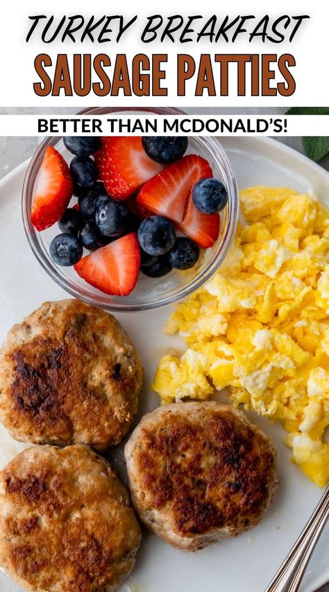 Making your own breakfast sausage is surprisingly easy! These sweet and savory turkey sausage patties take 20 minutes and are juicy and delish. Turkey Sausage Patties, Breakfast Sausage Patties, Turkey Patties, Homemade Breakfast Sausage, Turkey Breakfast Sausage, Holiday Meal Planning, Easy Breakfast Options, Breakfast Sausage Recipes, Sausage Patties