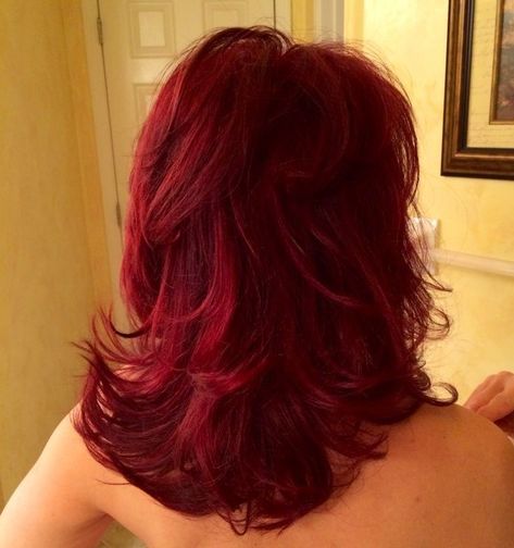 Cool Hairstyles For Layered Hair, Box Dyed Red Hair, Deep Red Layered Hair, Red Hair Layers Short, Dyed Hair Full Head, Layered Long Red Hair, Red Hair Shoulder Length Layered, Dark Red Hair Face Claim, Haircuts With Red Hair