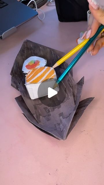 Rou on Instagram: "Paper sushi boat tutorial 🍣🍱⛵️" Paper Sushi Craft, Sushi Paper Craft, Sushi Craft, Paper Sushi, Sushi Boat, Diy Sushi, Salmon Sushi, Sushi Art, How To Make Sushi