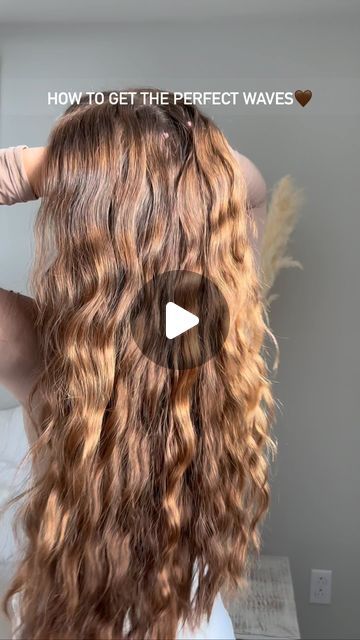 The How To: My viral waves🤍 
.
.
@uberliss 🤍
.
.
#viralhairstyles #heatlesscurls #easyhairstyles #hairgoals #longhair #howto #hairt... | Instagram Beach Waves On Layered Hair, Mermaid Waves Long Hair, Mermaid Waves Hair, Mermaid Hair Waves, Natural Beach Waves, Long Hair Waves, Mermaid Waves, Heatless Curls, Auburn Hair