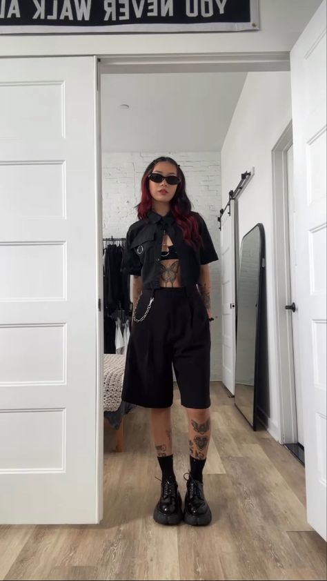 Meg Murayama, Goth Summer Outfits, Summer Outfits 2024, Summer Goth, Diy Vetement, Dark Outfits, Looks Street Style, Looks Black, Alternative Outfits