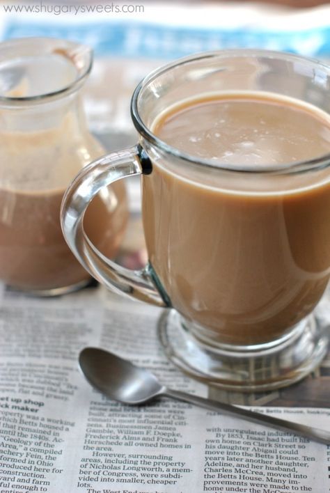 Irish Cream Coffee Creamer: an easy homemade recipe. Chocolate, almond, espresso! Vanilla Creamer Recipe, Irish Cream Coffee Creamer, Mocha Coffee Creamer Recipe, Homemade Irish Cream, Irish Cream Coffee, French Vanilla Creamer, Vanilla Coffee Creamer, Homemade Coffee Creamer, Coffee Creamer Recipe