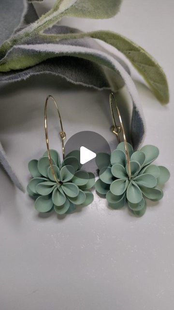 Diy Clay Jewelry, Fimo Earrings Ideas, Diy Polymer Clay Earrings, Flower Earrings Diy, Etsy Jewelry Handmade, Ceramic Earring, Fancy Jewellery, Clay Jewelry Diy, Earring Tutorial