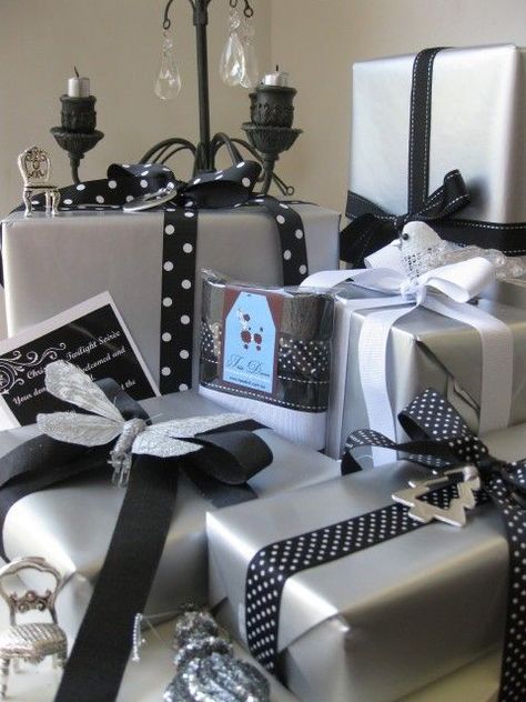 my husband's idea for next year, He wants black and white silver Christmas decors & gifts!I love his ideas! I told him let's combine colors too.. like gold or semi goldish.. #NoelitoFlow please repin & like, listen to Noelito Flow Music. Thank You ,https://www.twitter,com/noelitoflow #giftswrappingformen Wrapped Presents, Elegant Gift Wrapping, Silver Christmas Decorations, Wedding Gifts Packaging, Gold Christmas Decorations, Creative Gift Wrapping, Professional Gifts, Diy Gift Wrapping, Beautiful Gift Wrapping