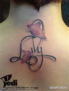 Love the simple shadows & dimensional feeling ;) Lily Name Tattoo, Lily Foot Tattoo, Flower Thigh Tattoo, Unique Back Tattoos, Lily Name, Tattoo With Names, Tattoo Hearts, Back Tattoos For Women, Women Artwork