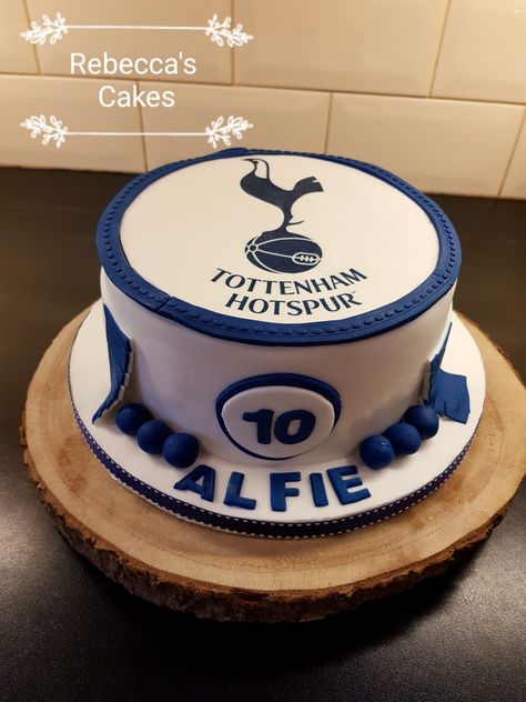 Tottenham Hotspur birthdsy cake Tottenham Hotspur Cake, Tottenham Cake Recipe, Tottenham Cake, Tottenham Shirt, Football Cakes For Boys, Tottenham Football, Football Birthday Cake, Pink Icing, Football Cake