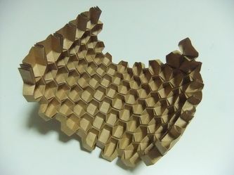 Flexing Honeycomb (Origami Design) - Herng Yi Cheng Hexagonal Architecture, Folding Architecture, Diy Honeycomb, Contrast Art, Origami Architecture, Honey Packaging, Honeycomb Paper, Tech Art, Classroom Projects