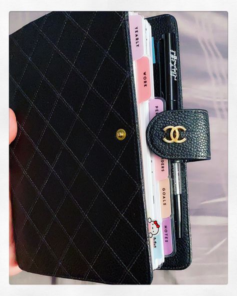 Chanel Planner, Louis Vuitton Planner, Teaching Planner, Elegant Planner, Planner Wallet, Glam Office, Life Planner Organization, Ring Planner, Organization Bullet Journal